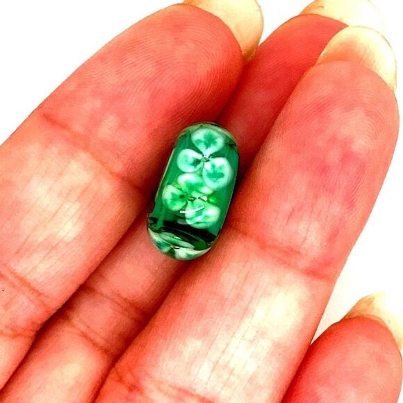 Trollbeads Green Flower Bead - Picture 3 of 3